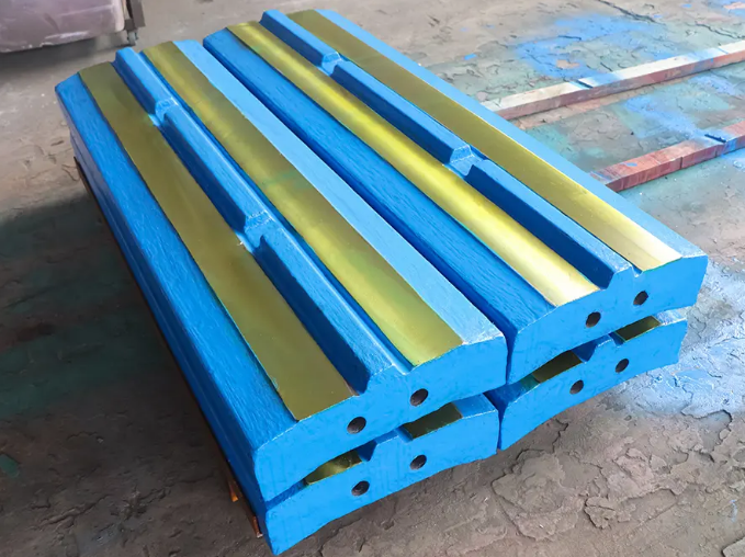 Crusher Hammer Material Composition: A Comprehensive Technical Guide